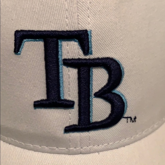 Two New White TAMPA BAY CAPS, Adjustable/Casual. - Picture 4 of 5